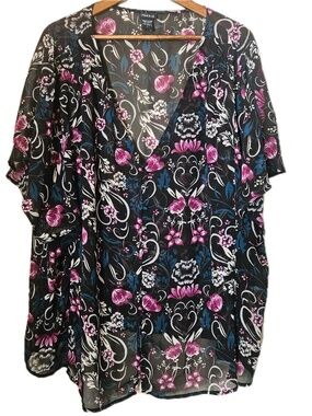 Torrid Blouse Womens 3 Black Floral Cropped Chiffon Lightweight Button